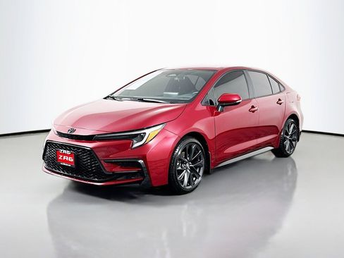 Used 2025 Toyota Corolla SE FWD image 1