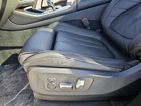 Used 2023 BMW X5 sDrive40i w/ Parking Assistance Package image 30