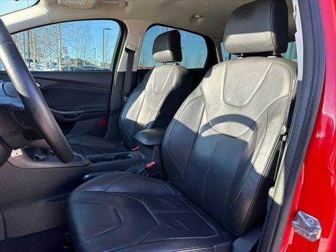 Used 2015 Ford Focus SE w/ Equipment Group 201A image 21