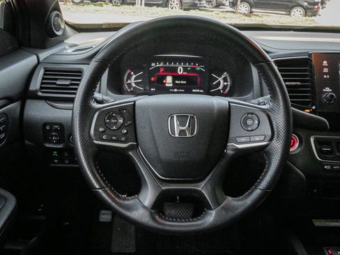 Used 2023 Honda Passport TrailSport image 17