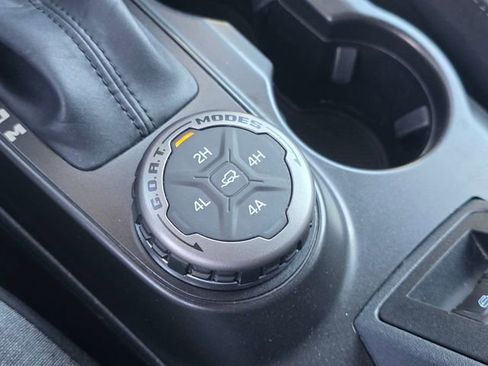 Used 2023 Ford Bronco Big Bend w/ Sasquatch Package image 23