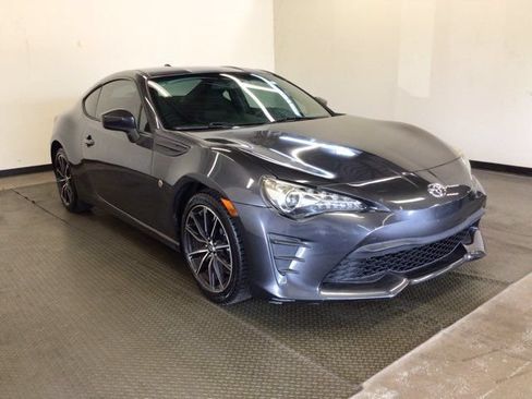 Used 2017 Toyota 86 RWD image 1
