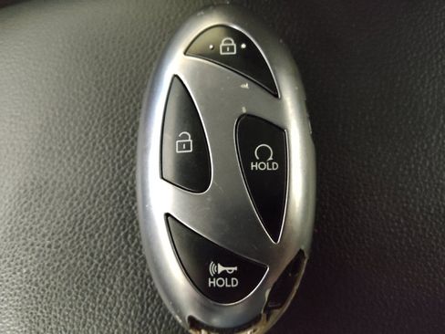 Used 2025 Hyundai Elantra SEL FWD image 32