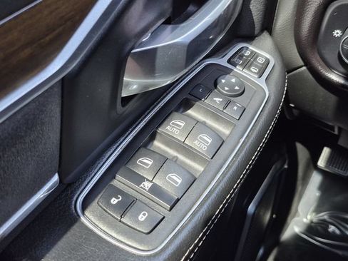 Certified 2023 RAM 2500 Laramie AWD/4WD image 16