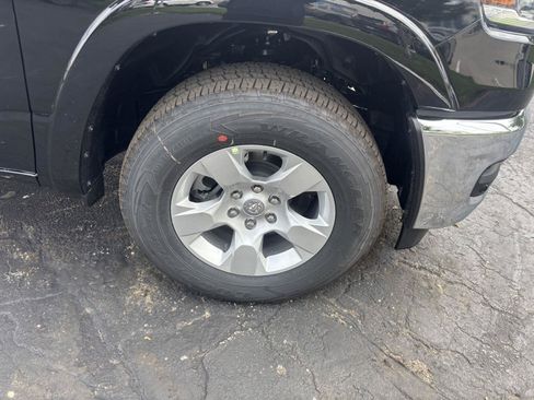 New 2026 RAM 1500 Big Horn AWD/4WD image 33