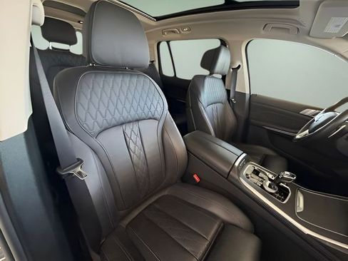 Used 2022 BMW X7 xDrive40i w/ Premium Package image 45