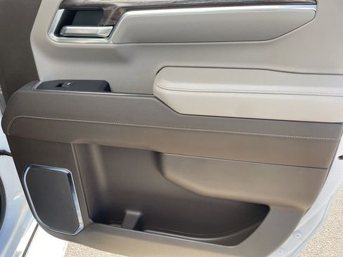 Used 2022 Chevrolet Silverado 1500 LTZ w/ LTZ Convenience Package II image 22