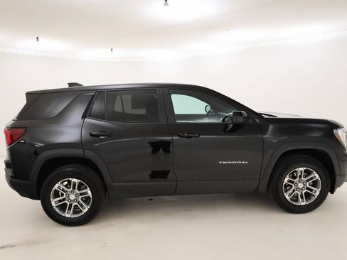 Certified 2025 GMC Terrain Elevation image 2