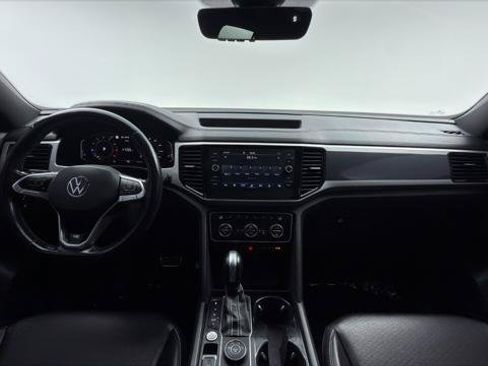 Used 2022 Volkswagen Atlas Cross Sport SEL R-Line AWD/4WD image 26