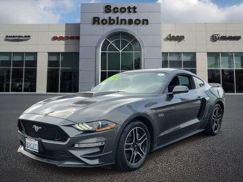 Used 2020 Ford Mustang GT RWD image 2