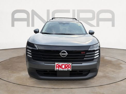 Used 2025 Nissan Kicks SR FWD image 5