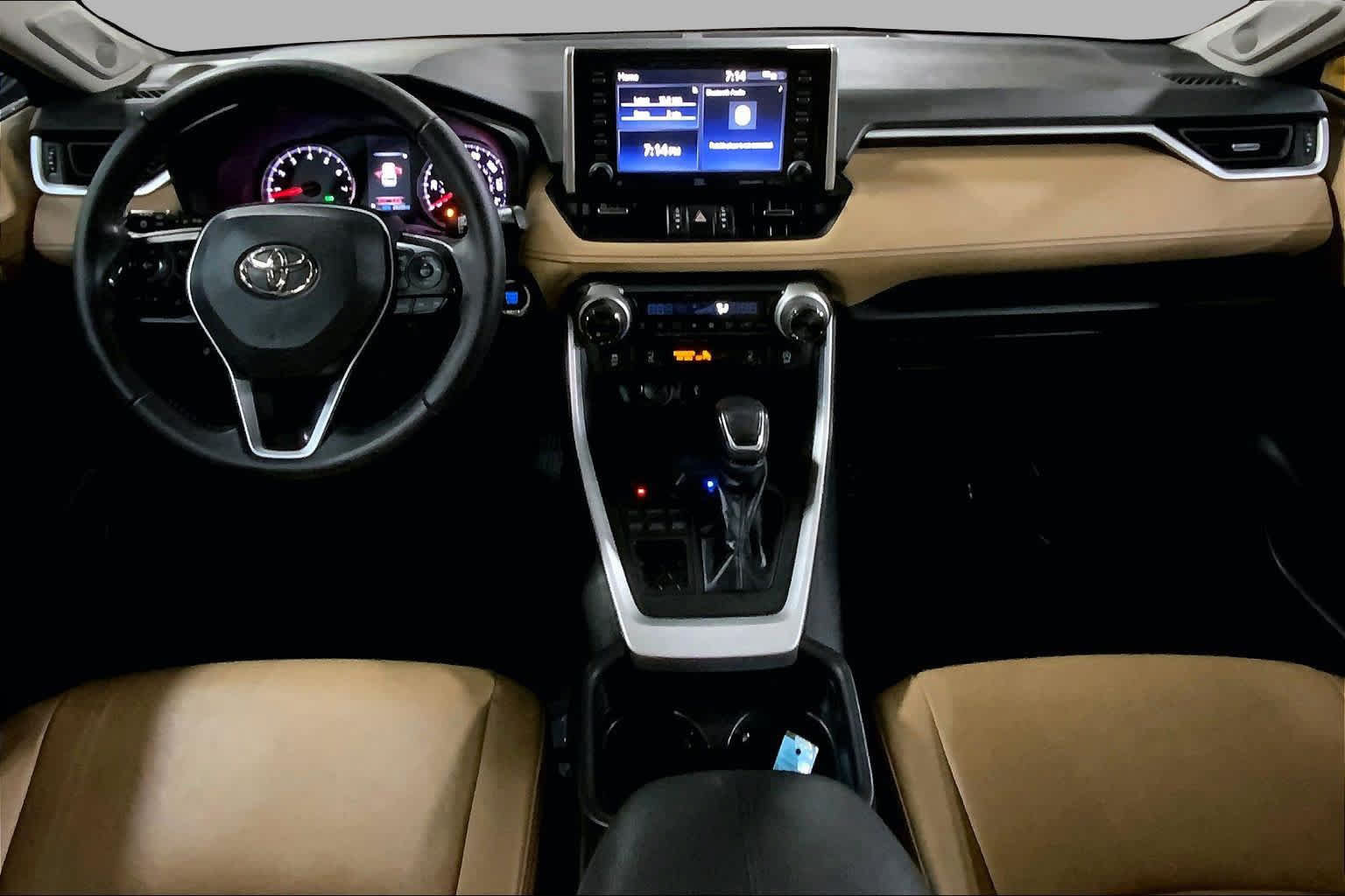 Certified 2021 Toyota RAV4 XLE Premium AWD/4WD image 16