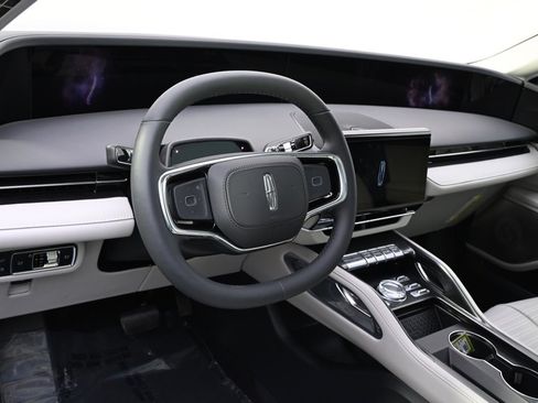 New 2026 Lincoln Nautilus Reserve image 11