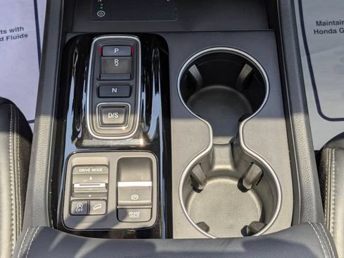 Certified 2024 Honda Pilot Touring image 17