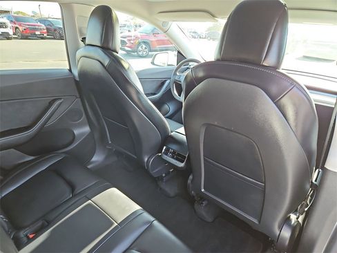 Used 2021 Tesla Model Y 2WD image 21