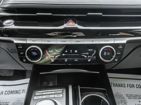 Used 2023 Genesis G80 2.5T image 19