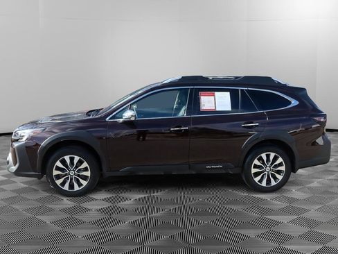 Used 2023 Subaru Outback Touring image 3