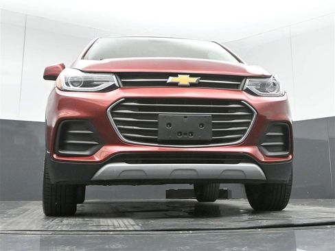 Used 2020 Chevrolet Trax LT w/ Driver Confidence Package image 30