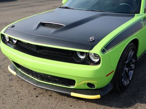 Used 2023 Dodge Challenger R/T w/ T/A Package image 18