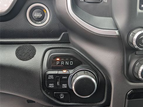 Used 2020 RAM 1500 Big Horn AWD/4WD image 24