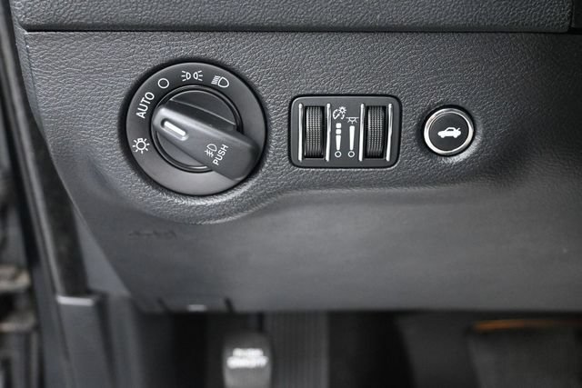 Used 2013 Dodge Charger R/T RWD image 11
