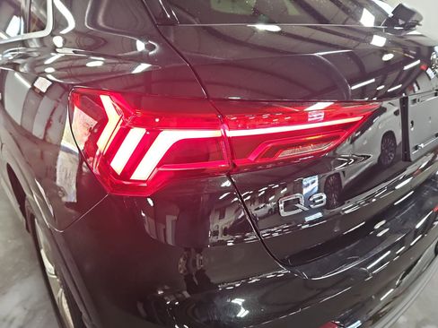 Used 2024 Audi Q3 2.0T Premium Plus image 36