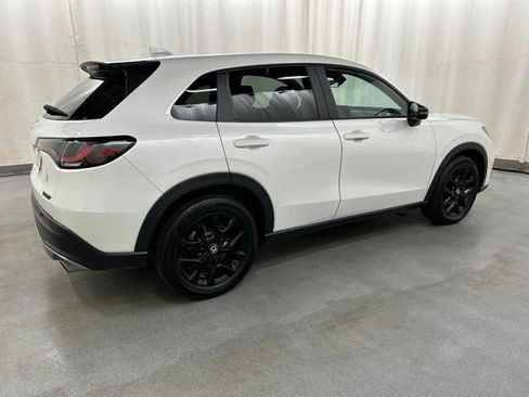 Used 2024 Honda HR-V Sport image 4