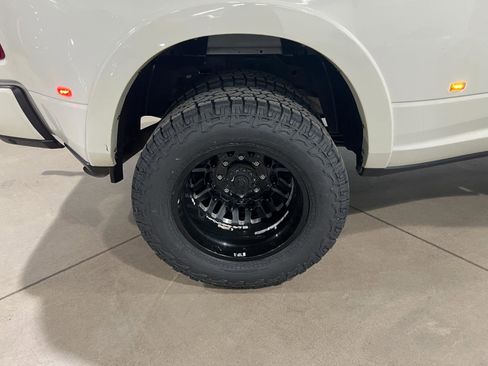 Used 2023 RAM 3500 Limited image 39