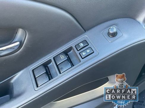 Used 2023 Nissan Frontier SV w/ SV Convenience Package AWD/4WD image 11