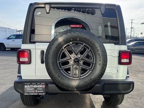 New 2026 Jeep Wrangler Unlimited Sport AWD/4WD image 6
