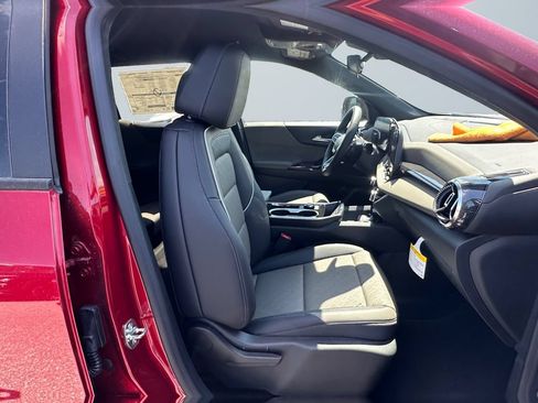 New 2026 Chevrolet Equinox LT w/ Convenience Package II AWD/4WD image 15