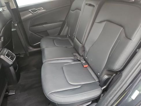 Used 2023 Kia Sportage EX image 13