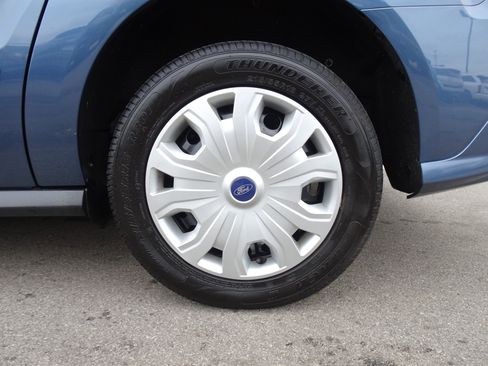 Used 2019 Ford Transit Connect XLT image 24