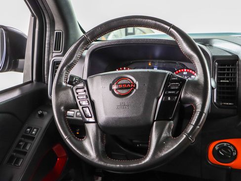 Used 2023 Nissan Frontier PRO-4X w/ Technology Package AWD/4WD image 13