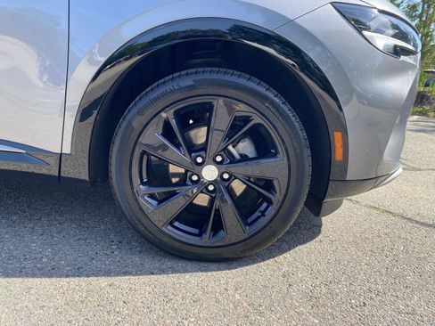 Used 2021 Buick Envision Preferred FWD image 9