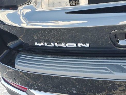 New 2026 GMC Yukon XL AT4 w/ AT4 Premium Plus Package AWD/4WD image 11