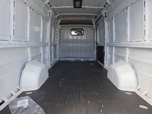 New 2026 RAM ProMaster 3500 w/ Convenience Group FWD image 9