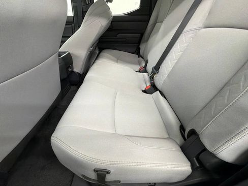 Certified 2026 Toyota Tacoma SR5 AWD/4WD image 38