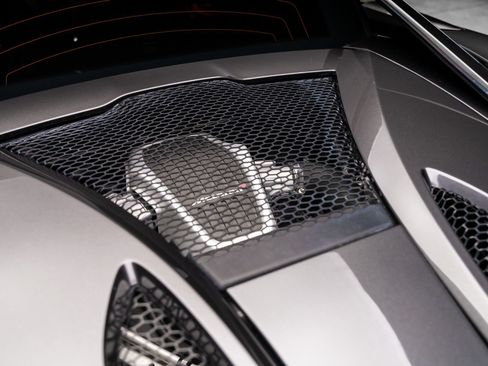 Used 2017 McLaren 570S Coupe RWD image 32