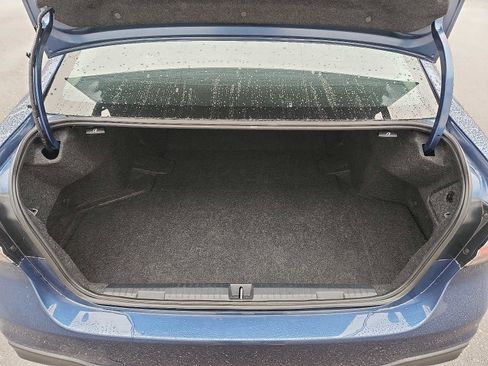 Used 2022 Subaru Legacy Premium image 27