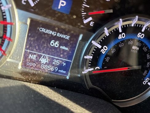 Used 2018 Toyota 4Runner SR5 image 9