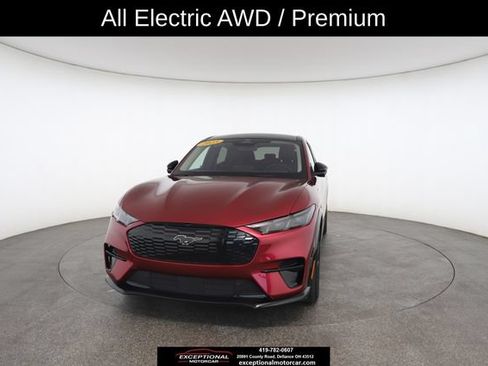 Used 2025 Ford Mustang Mach-E Premium w/ Sport Appearance Package AWD/4WD image 32