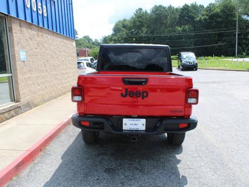 Used 2020 Jeep Gladiator Sport w/ Quick Order Package 24S AWD/4WD image 5