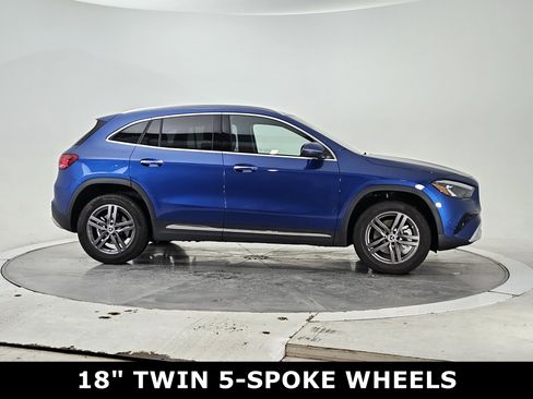 Certified 2025 Mercedes-Benz GLA 250 4MATIC image 2