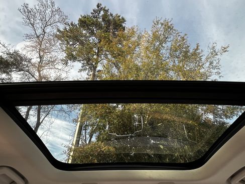 Used 2021 Volvo XC90 T6 Momentum image 38