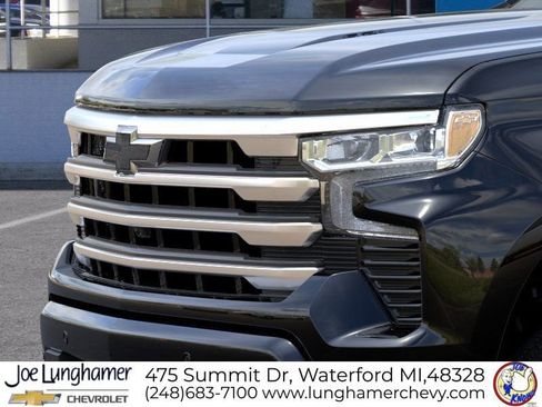 New 2026 Chevrolet Silverado 1500 High Country AWD/4WD image 13