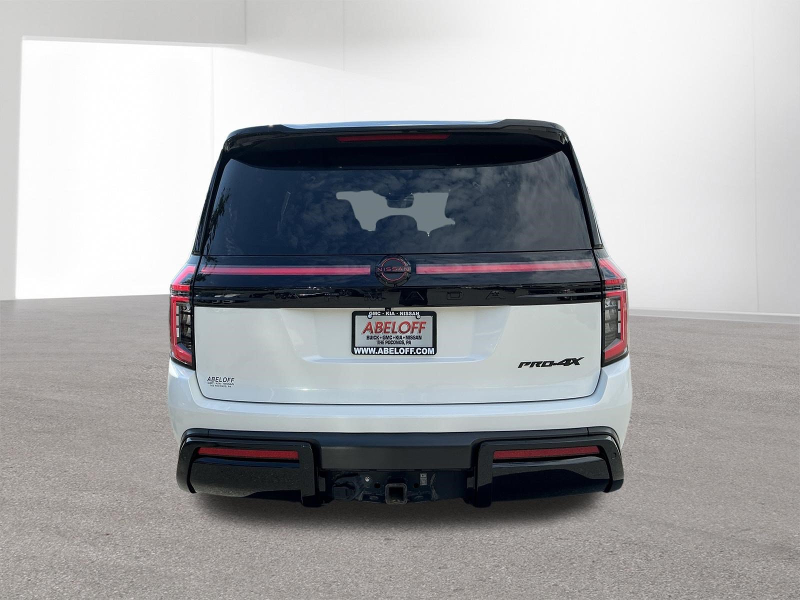 Used 2025 Nissan Armada PRO-4X AWD/4WD image 4