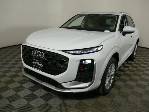 New 2026 Audi Q3 quattro 2.0T AWD/4WD image 24