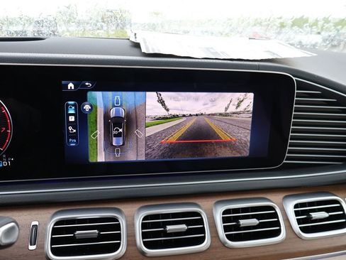 New 2026 Mercedes-Benz GLS 450 4MATIC image 24