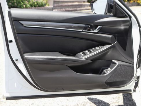 Used 2022 Honda Accord Sport image 14